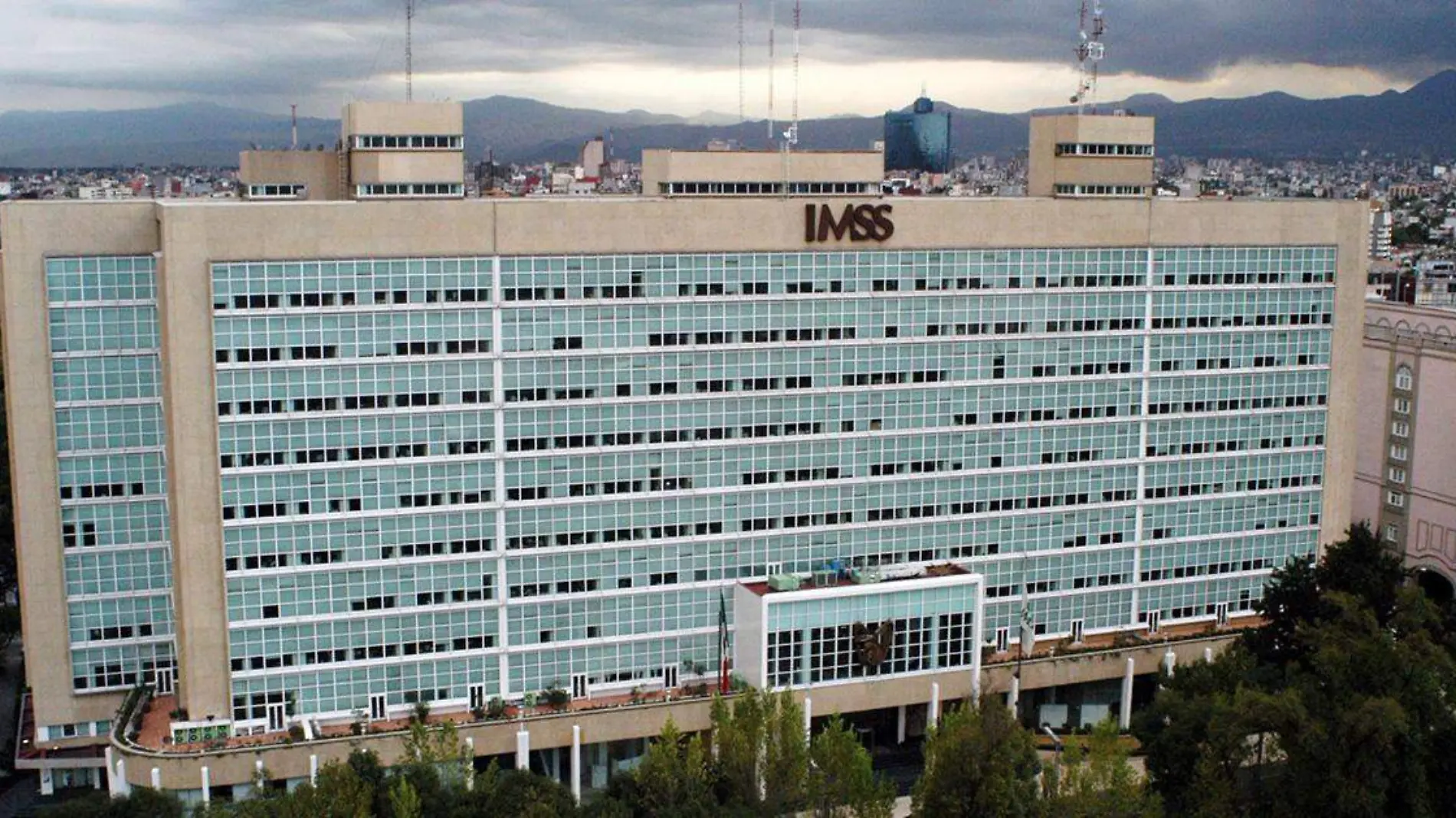 incrementaron en un 6.2 por ciento los patrones que están afiliados al Instituto Mexicano del Seguro Social (IMSS)